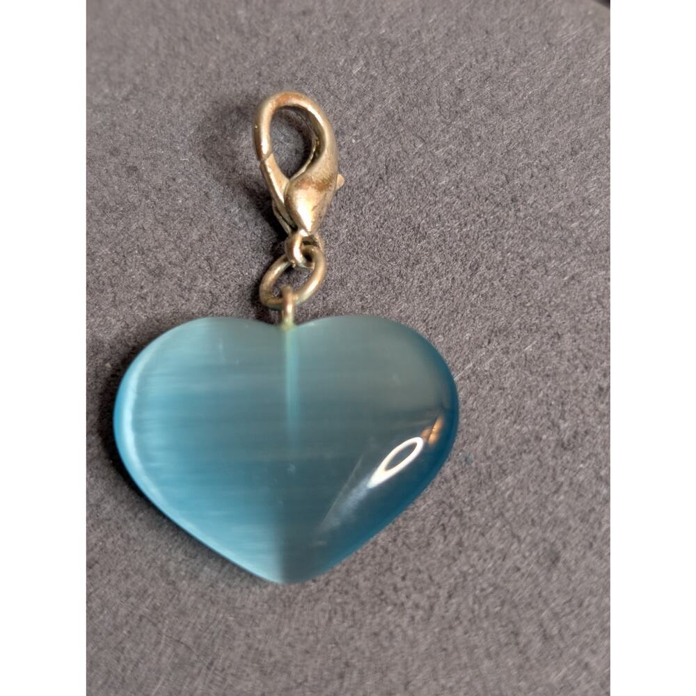 Vintage Aqua Cats Eye Glass Heart Charm